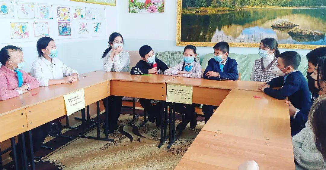 "Өзіңді өзің тани біл" тақырыбында психологиялық тренинг