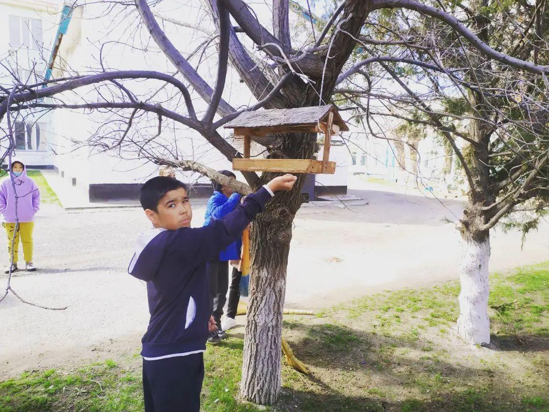 "ҚҰСТАРҒА КӨМЕК" акциясы